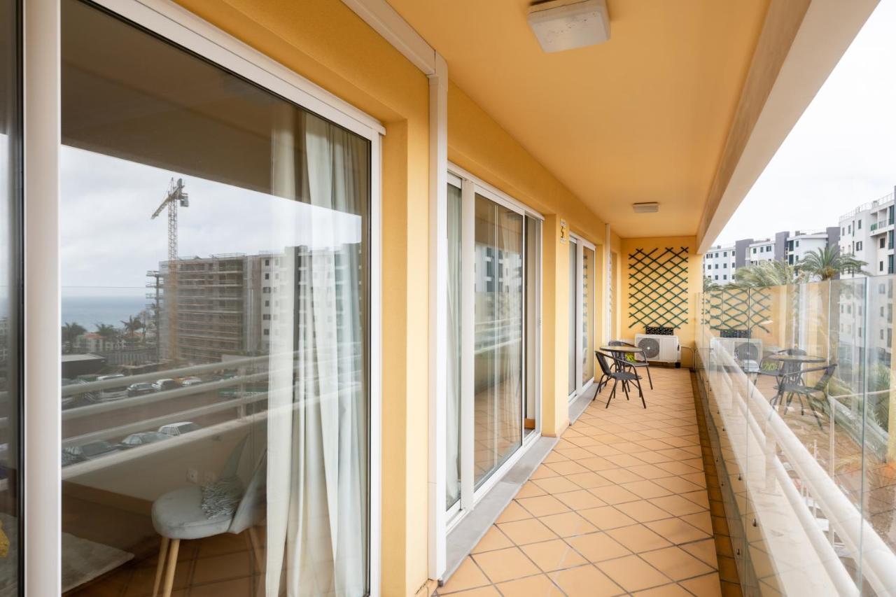 شقة By The Sea II - Calmo Com Piscina E Vista Mar. فونشال المظهر الخارجي الصورة